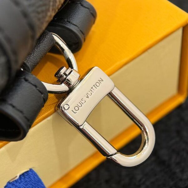 Black leather mini bag with buckle design